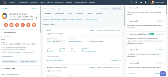 Mostra a plataforma de envio e automação de CRM hubspot.